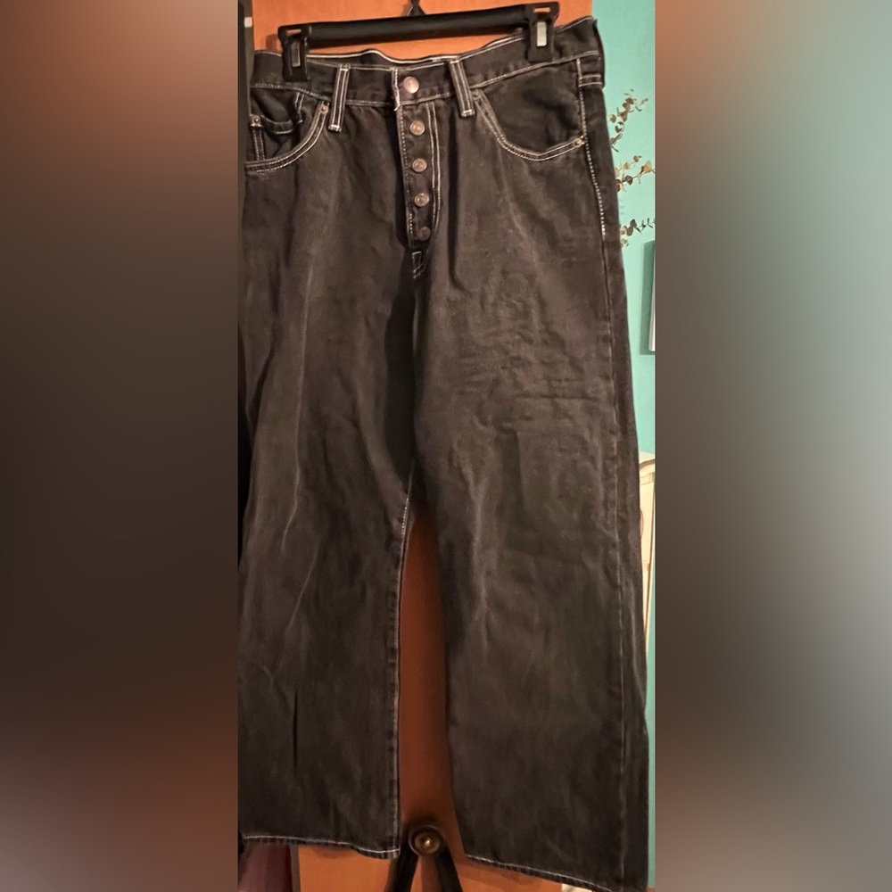 Women’s Levi’s Cropped Straight Ribcage Jeans!! - Picture 2 of 5